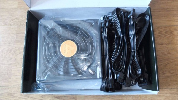 Блок питания Chieftec PROTON BDF-1000C <1000W, (24+4+4+4) pin, 6x(6+2) pin, 9xSATA, 3xMolex, FDD, 14 см, 80+ Bronze, мод