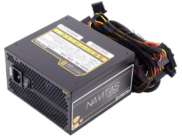 Блок питания Chieftec Navitas GPM-750S <750W, (20+4+4+4) pin, 2x(6+2) pin, 7xSATA, 2xMolex, 12 см, 87%, кабель питания, 