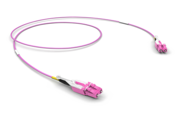 Оптический патчкорд LCHD/LCHD Duplex, 50/125 OM4, тип S, LSZH, ULL, 3 м Patchwork 84114003