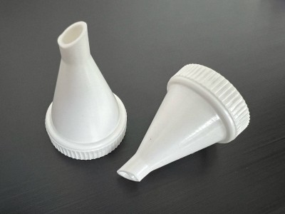 Воронка для флакона с тонером белая (горло 38мм)