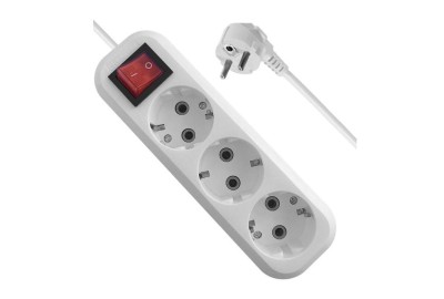 Defender Удлинитель с заземлением L330 16 А,1.5 м, заземление, выключатель