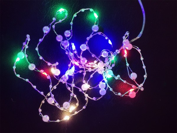 Гирлянда Гирлянда 20LED 2АА, 1 режим, 2,3 м, бусины, разноцветная