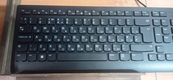 Десктоп Lenovo ThinkCentre Neo 50q G4 Tiny, Intel Core i5-13420H, 16Gb, 512Gb SSD, fTPM, WiFi + BT, VESA Mount, KB + Mou