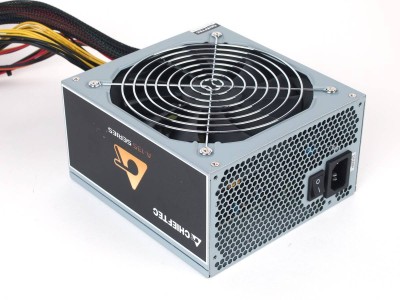 Блок питания Chieftec A-135 APS-550SB <550W, (20+4+4+4) pin, 2x(6+2) pin, 6xSATA, 3xMolex, FDD, 14 см, 85%, кабель питан